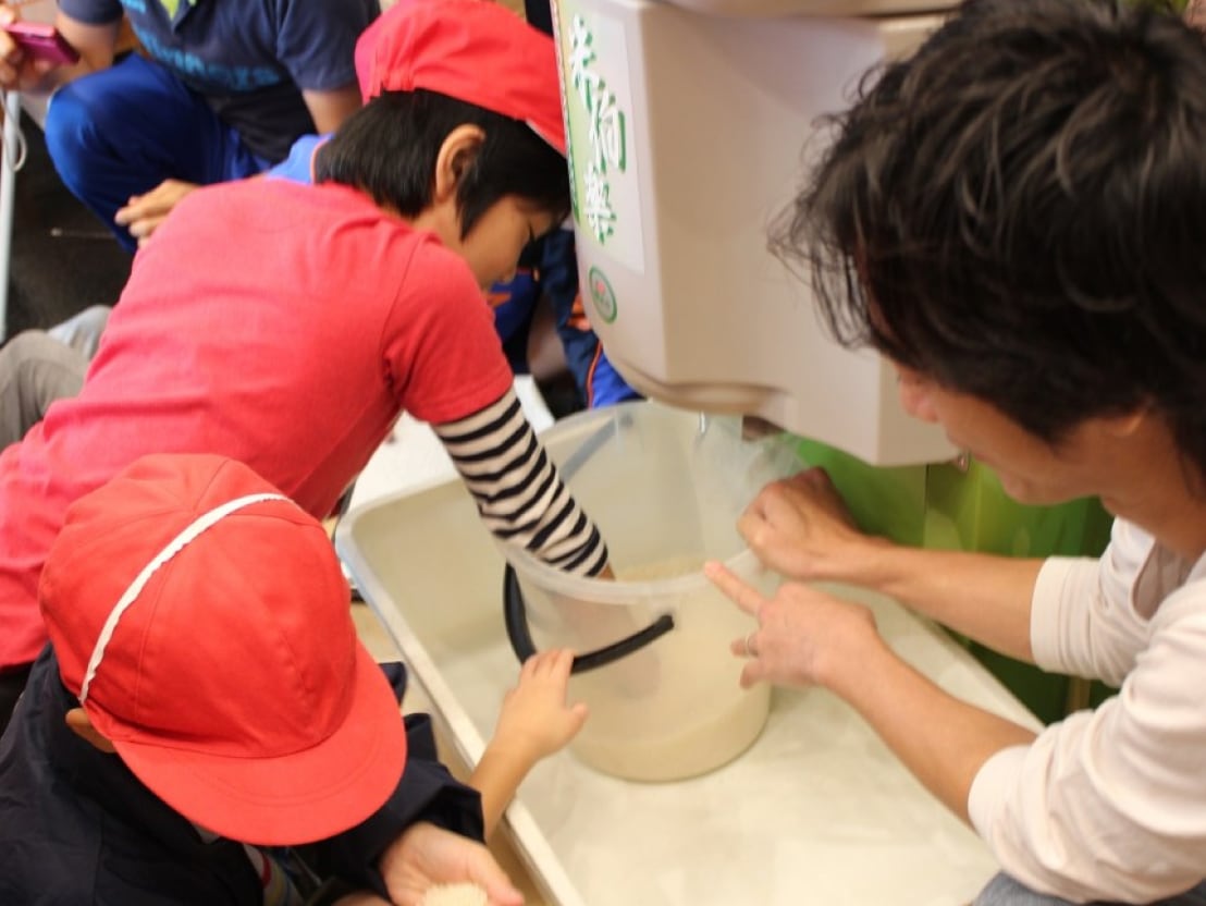 【イメージ】お米を通じて食を学ぶお米屋さん見学
