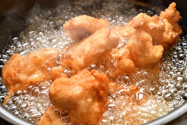 米油（こめ油）で揚げ物