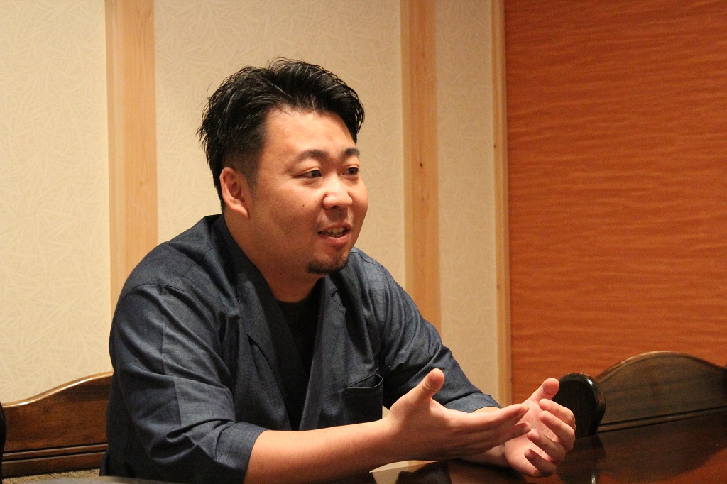 清都俊仁