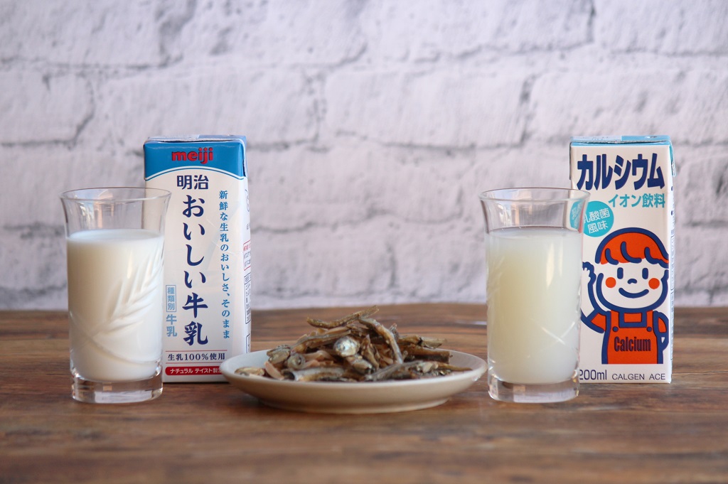 牛乳とカルゲンエース（カルシウム比較）の画像