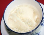 ひえシロップの杏仁豆腐